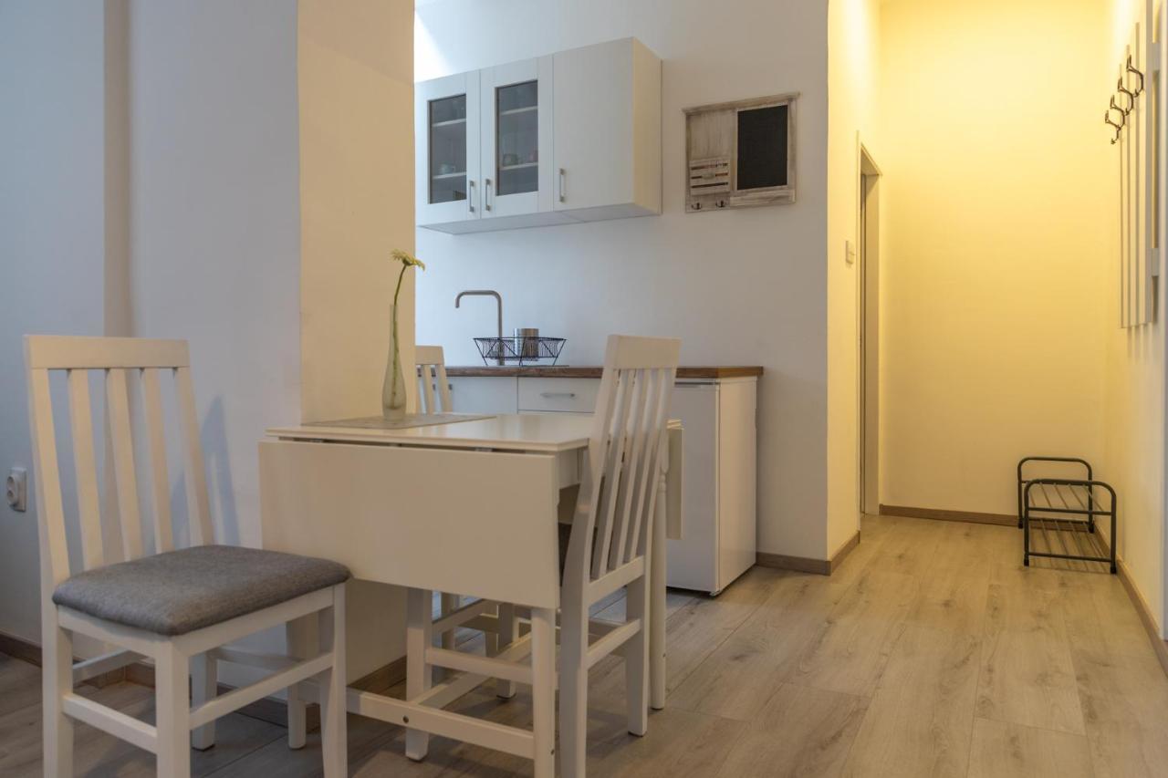 Apartamento Jumi Belgrado Exterior foto