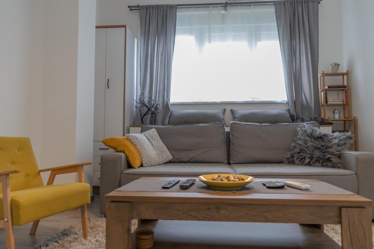 Apartamento Jumi Belgrado Exterior foto